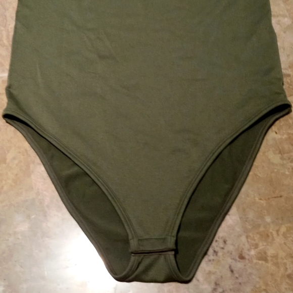 NWOT Olive Green Racer Back Bodysuit - Picture 3 of 6